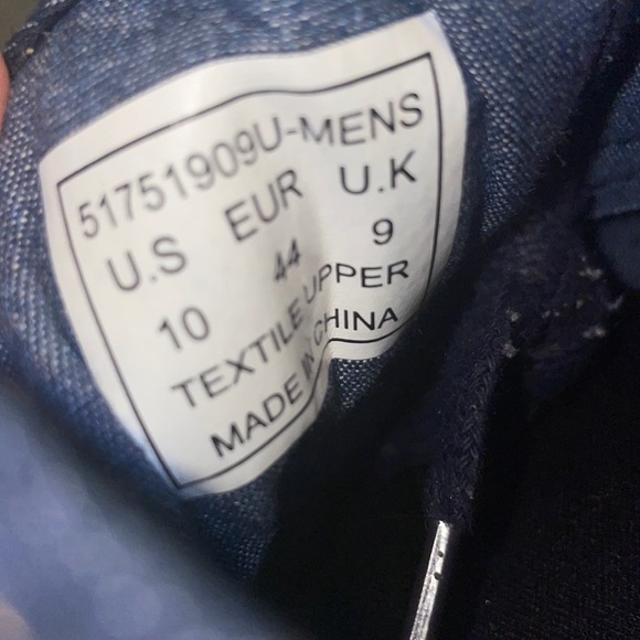 Used Levi’s - Picture 3 of 3